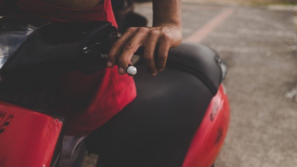 Quel est l'impact du cycle menstruel sur la peau et comment adapter votre routine de soin en conséquence?